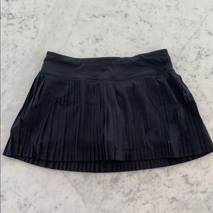 Lululemon pleated black tennis skirt